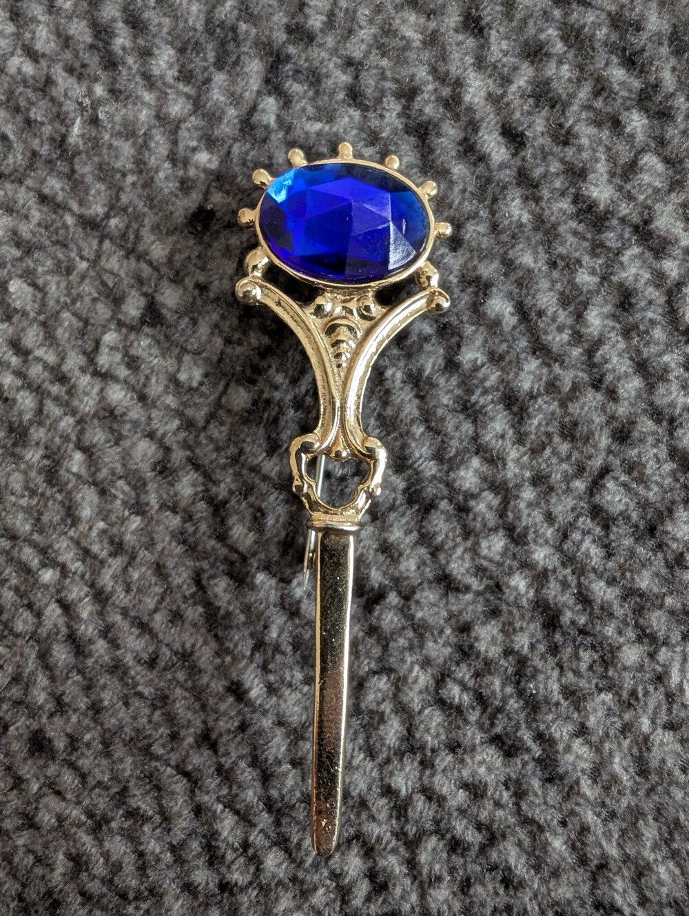 Vintage Coquette Elegant Royal Blue Gemstone Brooch Gold Tone